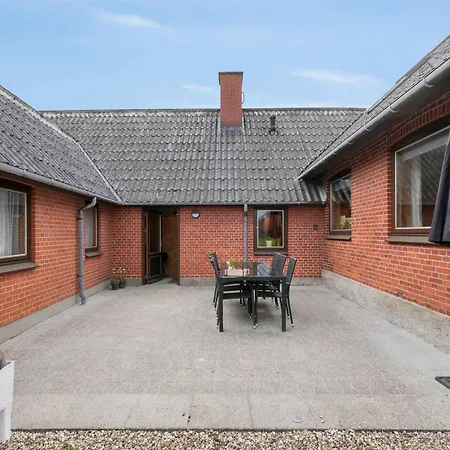 Spacious Near The Prázdninový dům